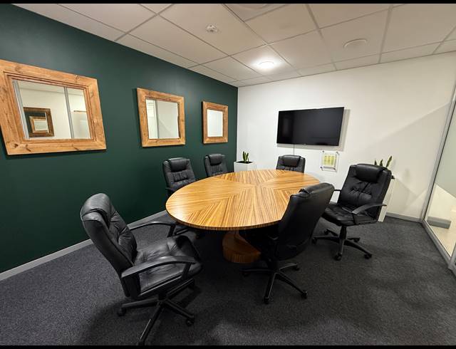 9.90M² OFFICE TO LET IN ROSEBANK